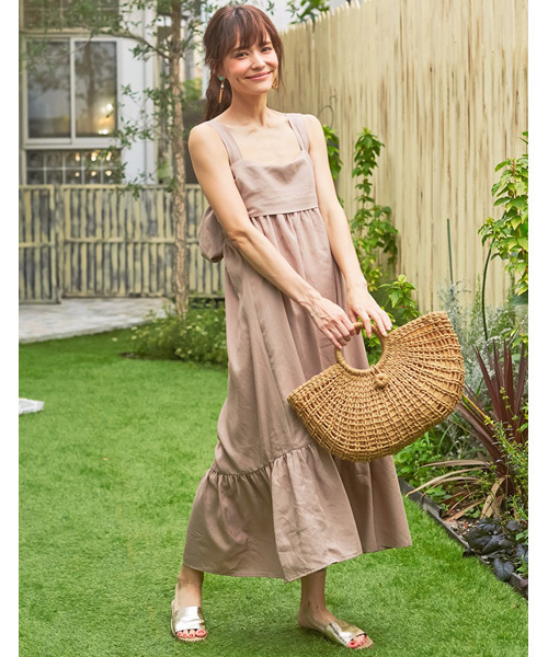 Re:EDIT(リエディ)の「リネン風バックリボンマキシワンピース(ワンピース・レディース・ブラック/ベージュ/ブルー/カーキ/パープル/ピンク・MEDIUM/LARGE)」の3枚目の写真