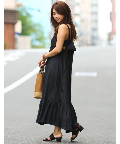 Re:EDIT(リエディ)の「リネン風バックリボンマキシワンピース(ワンピース・レディース・ブラック/ベージュ/ブルー/カーキ/パープル/ピンク・MEDIUM/LARGE)」の2枚目の写真