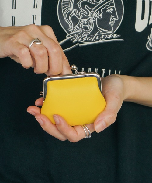 HIGHTIDE(ハイタイド)の「松野屋 牛革ミニがま口 レザー ミニ財布 コインケース 小銭入れ(コインケース・レディース・ブラック/レッド/アイボリー/ネイビー/イエロー/イエロー系その他/ネイビー系/ブラック系その他/ホワイト系その他/レッド系その他・FREE)」の7枚目の写真