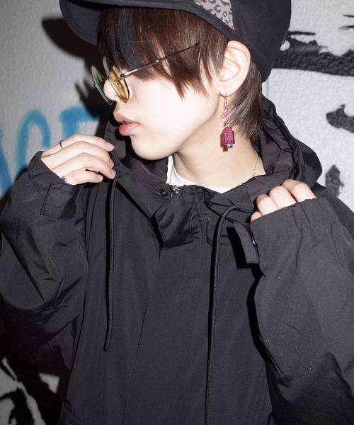 rovtski（ロフトスキー）の「LIGHT YEAR SUPLICATW HOOD JKT（ダウンジャケット/コート・レディース・ブラック/イエロー・FREE）」の12枚目の写真