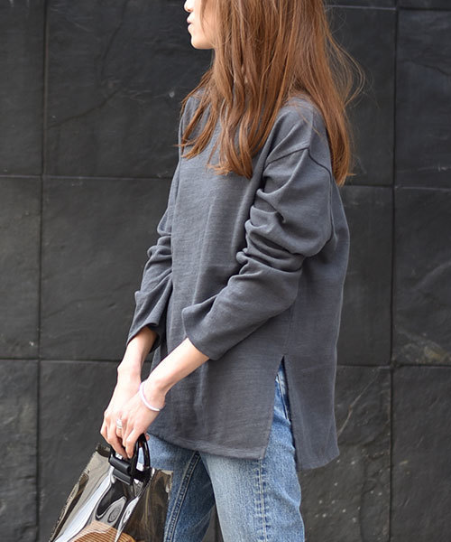 TRUNC(トランクエイティーエイト)の「Lazy Basque Shirt(Tシャツ/カットソー・レディース・チャコールグレー/ブラウン/グレー/アイボリー・FREE)」の3枚目の写真