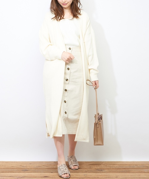 natural couture(ナチュラルクチュール)の「多釦使いカラーゆるタイト(スカート・レディース・ブラック/ベージュ/イエロー・FREE)」の7枚目の写真