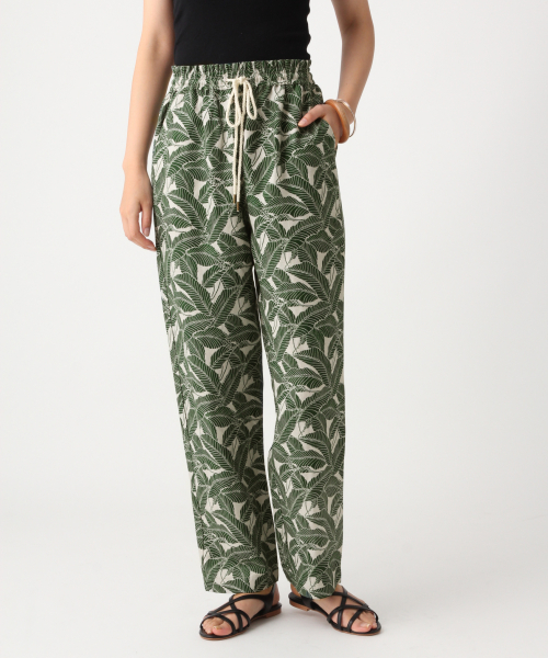 A part by（アパートバイ）の「R/Lリーフムジイージーパンツ　838841（その他パンツ・レディース・レッド/ブラック系その他/ナチュラル/グリーン系その他・FREE）」の4枚目の写真