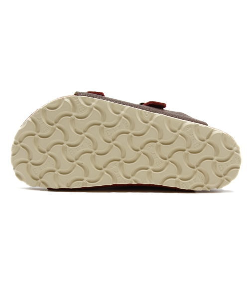 BIRKENSTOCK（ビルケンシュトック）の「■VERY5月号チビVERY掲■NEVADA/ネバダ レッド×ブラウン（KIDS）（サンダル・キッズ・レッド・25/34/29/24/28/26/27/31/33/30/32）」の3枚目の写真