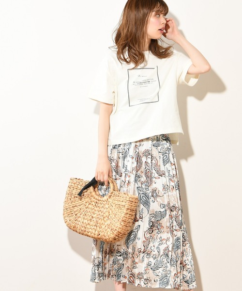 natural couture(ナチュラルクチュール)の「フレームロゴTシャツ(Tシャツ/カットソー・レディース・ライトグレー/ブラック/シルバー/アイボリー・FREE)」の11枚目の写真