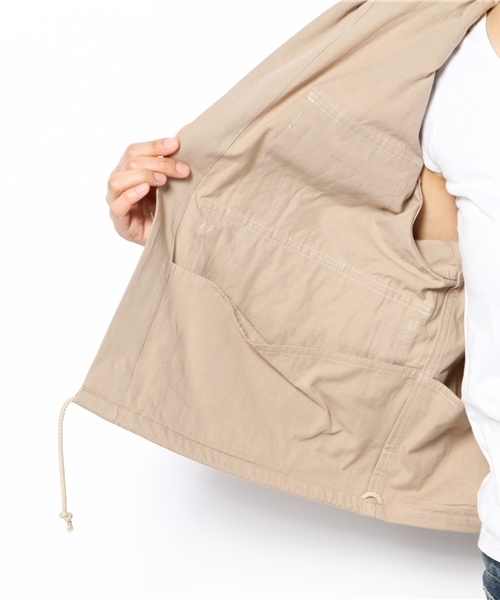 BEAMS BOY(ビームスボーイ)の「BEAMS BOY / ソリッド ショートハンティングジャケット(ブルゾン・レディース・ベージュ/オリーブ・ONE SIZE)」の11枚目の写真