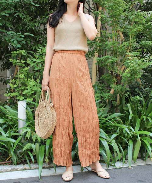 MODE ROBE（モードローブ）の「Vネックノースリトップス（タンクトップ・レディース・ホワイト/ブラック/ベージュ/ブラウン/ブルー・FREE）」の12枚目の写真