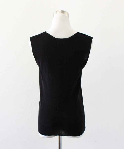 MODE ROBE（モードローブ）の「Vネックノースリトップス（タンクトップ・レディース・ホワイト/ブラック/ベージュ/ブラウン/ブルー・FREE）」の11枚目の写真