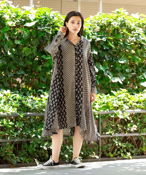ROOPTOKYO(ループトウキョウ)の「総柄ロングシャツワンピース(ワンピース・レディース・ブラック/ネイビー/ブラウン・M)」の17枚目の写真