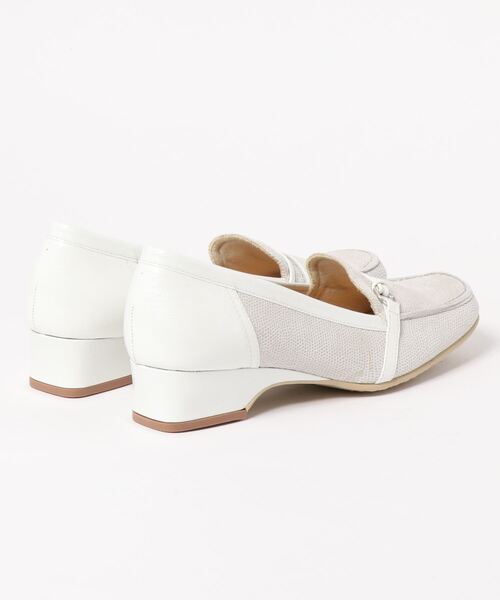 blanc/bleu(ブランブルー)の「ベルト付きモカシンシューズ(モカシン/デッキシューズ・レディース・ホワイト/ブラック/ブルー系その他・23/23.5/21.5/21/24.5/24/22.5)」の4枚目の写真
