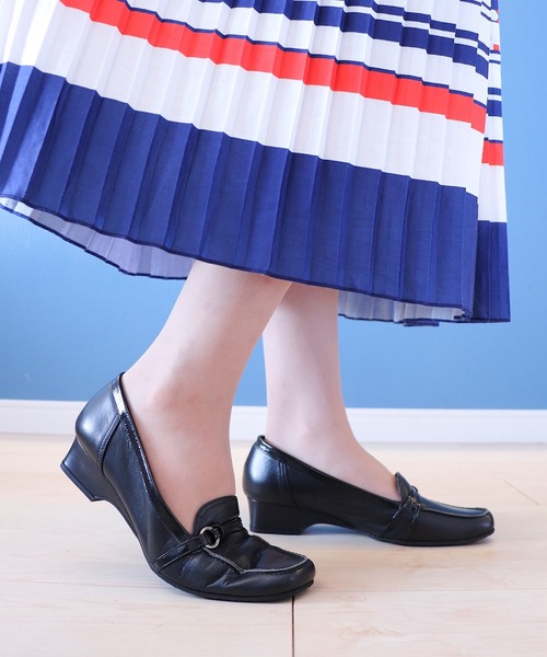 blanc/bleu(ブランブルー)の「ベルト付きモカシンシューズ(モカシン/デッキシューズ・レディース・ホワイト/ブラック/ブルー系その他・23/23.5/21.5/21/24.5/24/22.5)」の8枚目の写真