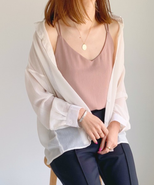 CLEA（クレア）の「バック クロス 楊柳 シフォン キャミソール（キャミソール・レディース・オリーブ/サックスブルー/ブラック/ホワイト/ピンクベージュ/ライトパープル・FREE）」の2枚目の写真