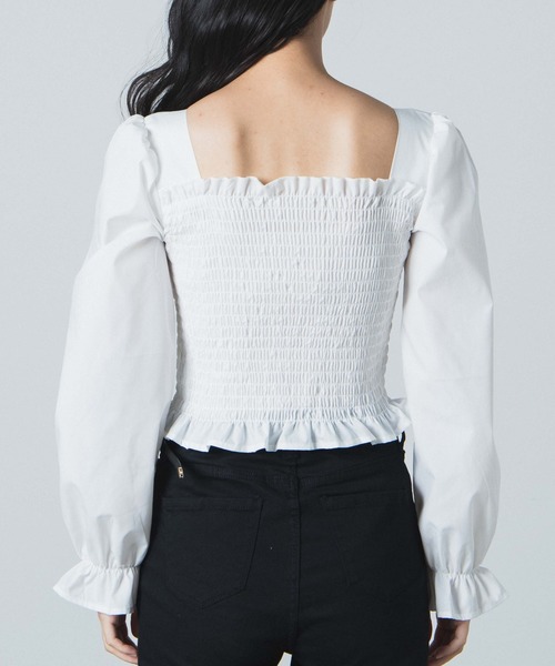 WEGO(ウィゴー)の「WEGO/シャーリングスクエアネックブラウス(シャツ/ブラウス・レディース・カーキ/アイボリー/ブラック/ホワイト/グレー系その他2/ベージュ系その他2・FREE)」の21枚目の写真