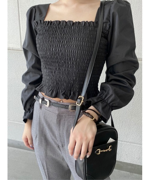 WEGO(ウィゴー)の「WEGO/シャーリングスクエアネックブラウス(シャツ/ブラウス・レディース・カーキ/アイボリー/ブラック/ホワイト/グレー系その他2/ベージュ系その他2・FREE)」の9枚目の写真