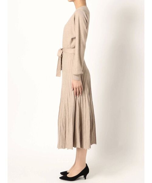 dazzlin（ダズリン）の「カシュクールニットワンピース（ワンピース・レディース・ブラック/ベージュ/ブラウン・FREE）」の16枚目の写真