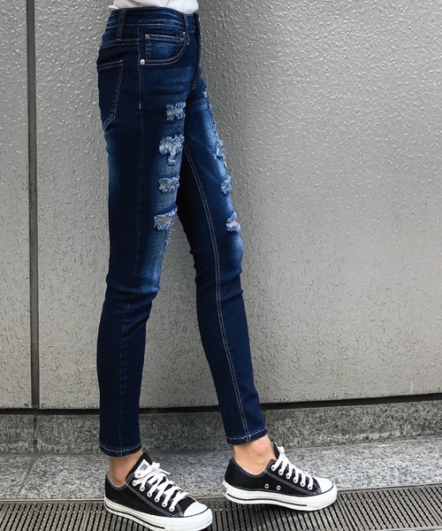 meJane(ミージェーン)の「ブロークンシールドスキニーパンツ(デニムパンツ・レディース・ブルー/インディゴブルー/ブラック・M/S)」の9枚目の写真