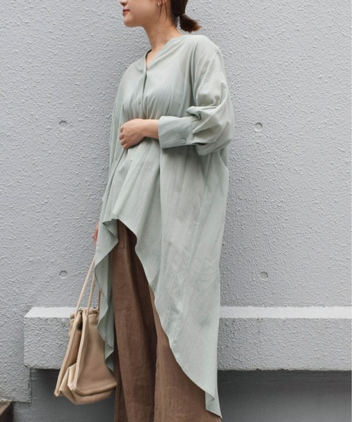 LUGIVA（ルギヴァ）の「綿ボイルフレアブラウス（シャツ/ブラウス・レディース・ブラック/オフホワイト/ライトグリーン/カーキ・M）」の4枚目の写真