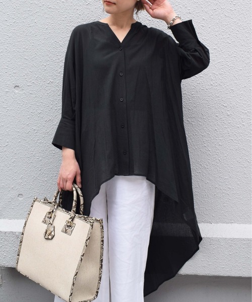 LUGIVA（ルギヴァ）の「綿ボイルフレアブラウス（シャツ/ブラウス・レディース・ブラック/オフホワイト/ライトグリーン/カーキ・M）」の2枚目の写真