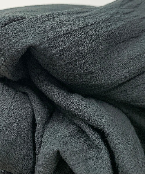 LUGIVA（ルギヴァ）の「綿ボイルフレアブラウス（シャツ/ブラウス・レディース・ブラック/オフホワイト/ライトグリーン/カーキ・M）」の15枚目の写真