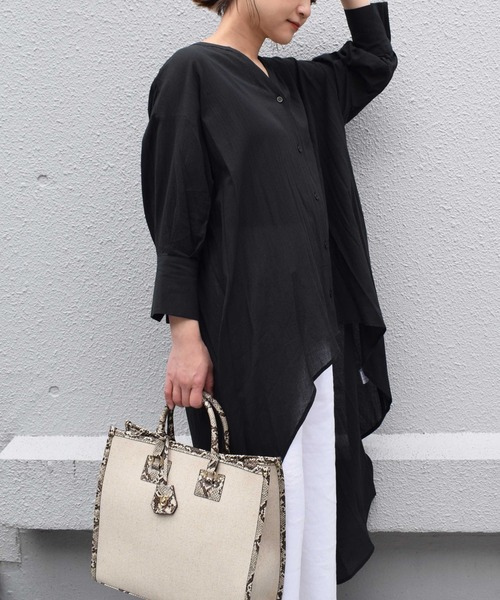 LUGIVA（ルギヴァ）の「綿ボイルフレアブラウス（シャツ/ブラウス・レディース・ブラック/オフホワイト/ライトグリーン/カーキ・M）」の18枚目の写真