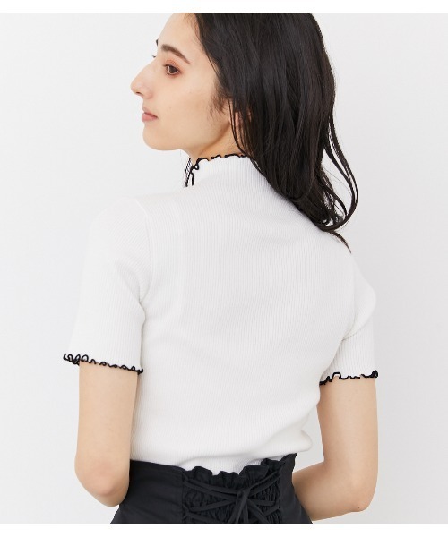 rienda（リエンダ）の「メローフリルリブニットトップス（ニット/セーター・レディース・ブラック/アイボリー/ライトブラウン・FREE）」の14枚目の写真