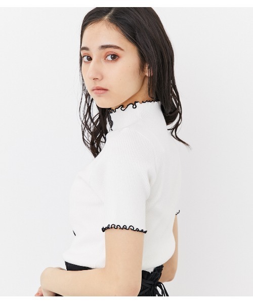 rienda（リエンダ）の「メローフリルリブニットトップス（ニット/セーター・レディース・ブラック/アイボリー/ライトブラウン・FREE）」の15枚目の写真