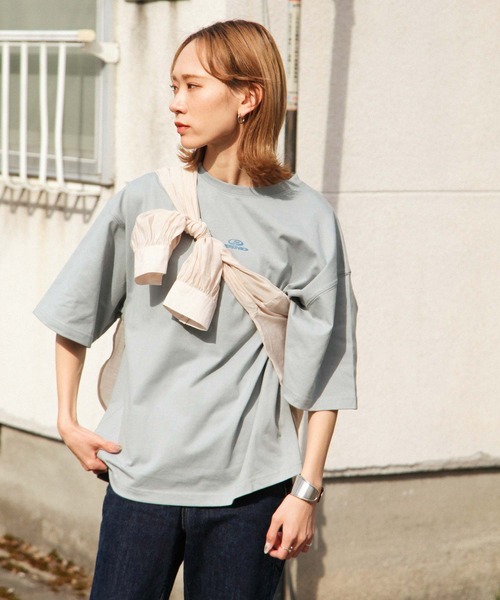 Piko（ピコ）の「【別注】【PIKO】 古着風 トロピカル ガール イージーケア 高密度ビッグシルエット アニメチックイラストTシャツ（Tシャツ/カットソー・メンズ・ホワイト/ブラック/ベージュ/ネイビー/ピンク/ブルー/グリーン・MEDIUM/LARGE）」の7枚目の写真