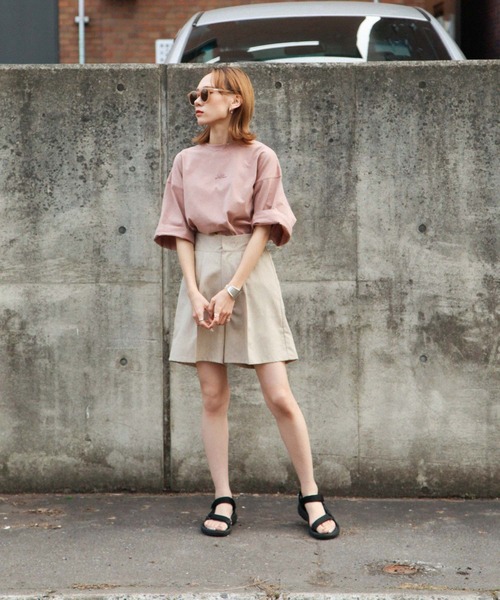 Piko（ピコ）の「【別注】【PIKO】 古着風 トロピカル ガール イージーケア 高密度ビッグシルエット アニメチックイラストTシャツ（Tシャツ/カットソー・メンズ・ホワイト/ブラック/ベージュ/ネイビー/ピンク/ブルー/グリーン・MEDIUM/LARGE）」の12枚目の写真