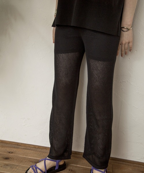 Kari & lili（カウリアンドリィリィ）の「メッシュニットパンツ（その他パンツ・レディース・ダークグレー/ブラック/ワインレッド・FREE）」の2枚目の写真