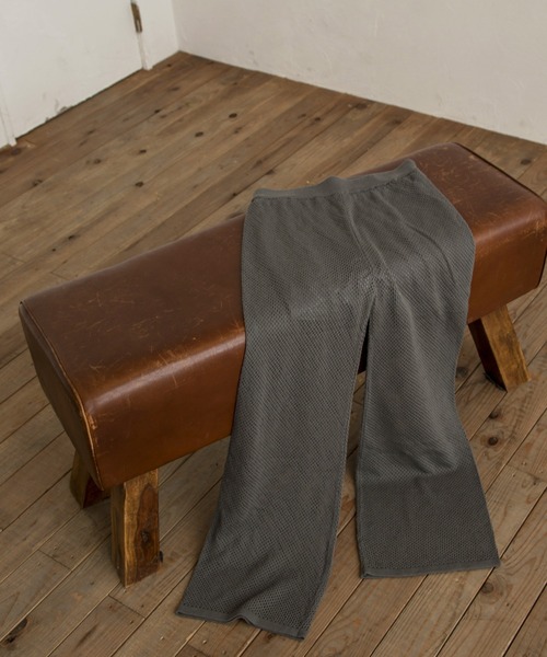 Kari & lili（カウリアンドリィリィ）の「メッシュニットパンツ（その他パンツ・レディース・ダークグレー/ブラック/ワインレッド・FREE）」の14枚目の写真