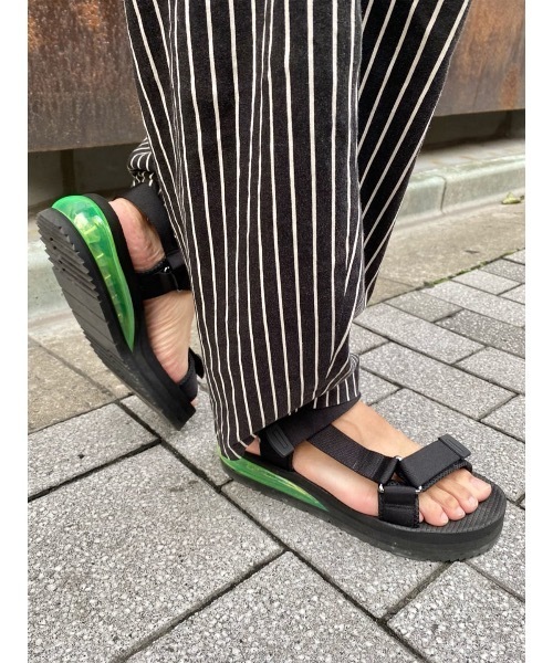 Maison U（メゾン ユー）の「メゾン ユー/MAISON U エアスポーツサンダル（サンダル・メンズ・ライトグレー/ブラック/グリーン系その他・41/42/43）」の3枚目の写真