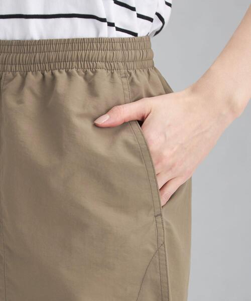 green label relaxing（グリーンレーベルリラクシング）の「＜Tanacana (タナカーナ) ＞ ハーフ パンツ －撥水加工－（その他パンツ・レディース・ベージュ/モカ・FREE）」の7枚目の写真