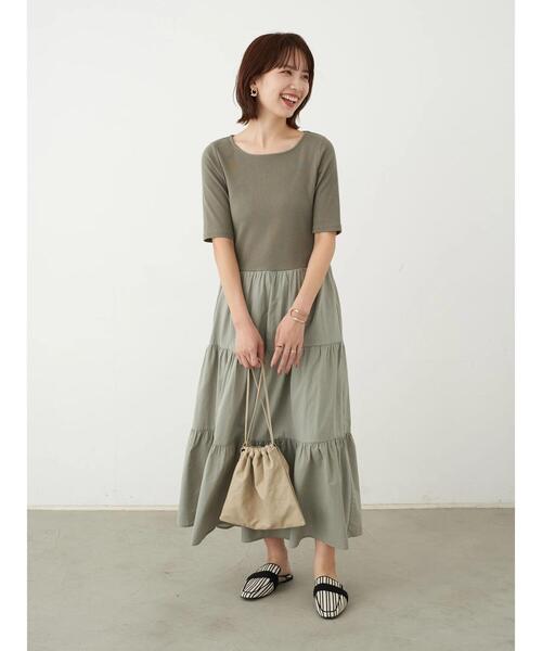 earth music&ecology（アースミュージックアンドエコロジー）の「ドッキングティアードワンピース ＊（ワンピース・レディース・ブラック/カーキ/モカ・FREE）」の6枚目の写真
