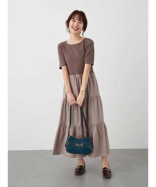 earth music&ecology（アースミュージックアンドエコロジー）の「ドッキングティアードワンピース ＊（ワンピース・レディース・ブラック/カーキ/モカ・FREE）」の7枚目の写真