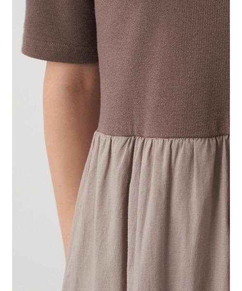 earth music&ecology（アースミュージックアンドエコロジー）の「ドッキングティアードワンピース ＊（ワンピース・レディース・ブラック/カーキ/モカ・FREE）」の15枚目の写真