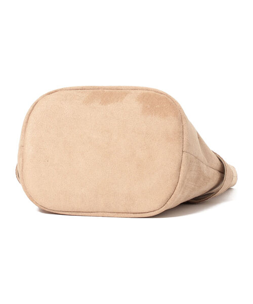 BEAMS BOY（ビームスボーイ）の「maturely / Felt Suede Tarp Bag S（ハンドバッグ・レディース・ベージュ・ONE SIZE）」の6枚目の写真
