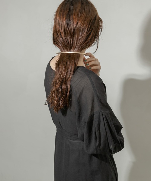 SMELLY（スメリー）の「メタルロングバーバレッタ（バレッタ/ヘアクリップ・レディース・ゴールド・-）」の6枚目の写真