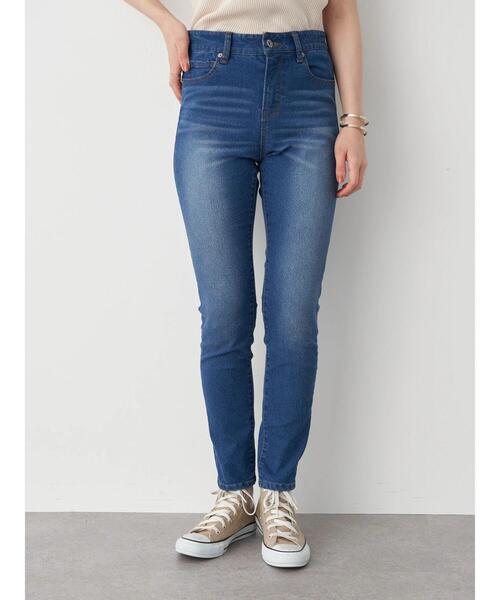 earth music&ecology（アースミュージックアンドエコロジー）の「デニムスキニーパンツ ＊（デニムパンツ・レディース・ブラック/ダークインディゴブルー/インディゴブルー・M/L/S）」の5枚目の写真