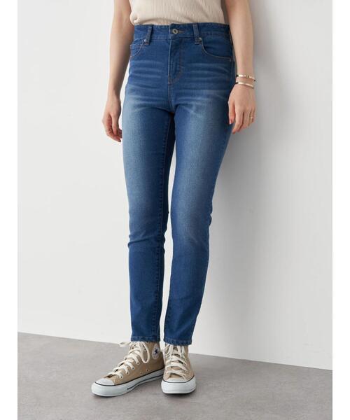 earth music&ecology（アースミュージックアンドエコロジー）の「デニムスキニーパンツ ＊（デニムパンツ・レディース・ブラック/ダークインディゴブルー/インディゴブルー・M/L/S）」の9枚目の写真