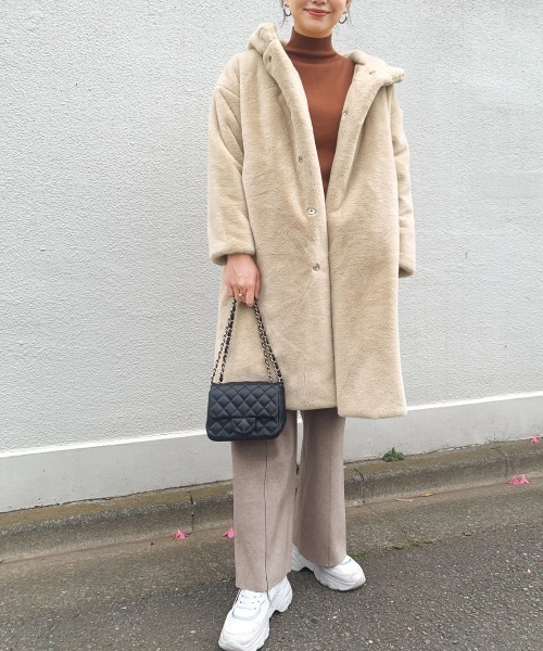 フェイクファーフードコート