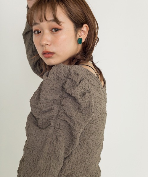 w closet（ダブルクローゼット）の「シワシワカットソーシャーリング袖Vネックカーディガン（カーディガン/ボレロ・レディース・ブラック/モカ/ブルー/オフホワイト・FREE）」の18枚目の写真