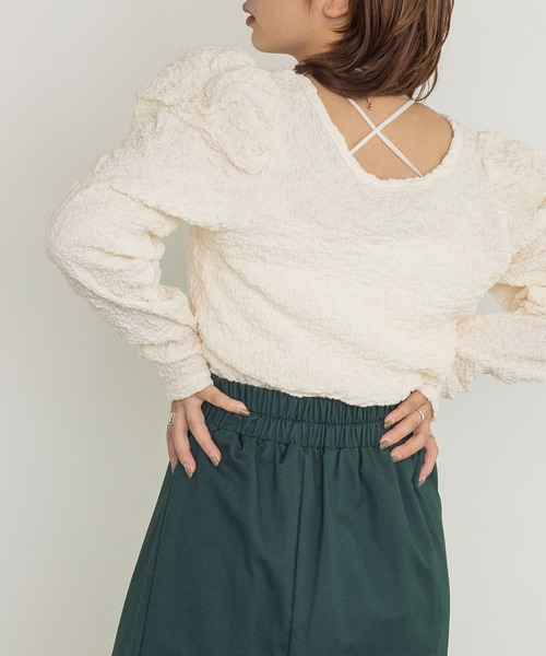 w closet（ダブルクローゼット）の「シワシワカットソーシャーリング袖Vネックカーディガン（カーディガン/ボレロ・レディース・ブラック/モカ/ブルー/オフホワイト・FREE）」の8枚目の写真