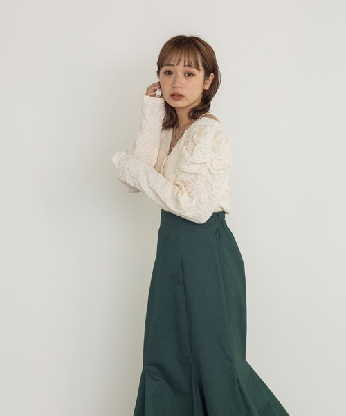 w closet（ダブルクローゼット）の「シワシワカットソーシャーリング袖Vネックカーディガン（カーディガン/ボレロ・レディース・ブラック/モカ/ブルー/オフホワイト・FREE）」の9枚目の写真