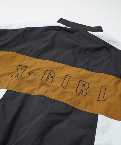 X-girl（エックスガール）の「REVERSIBLE JERSEY JACKET（ナイロンジャケット・レディース・ブラック/ベージュ/グリーン・S/M）」の4枚目の写真