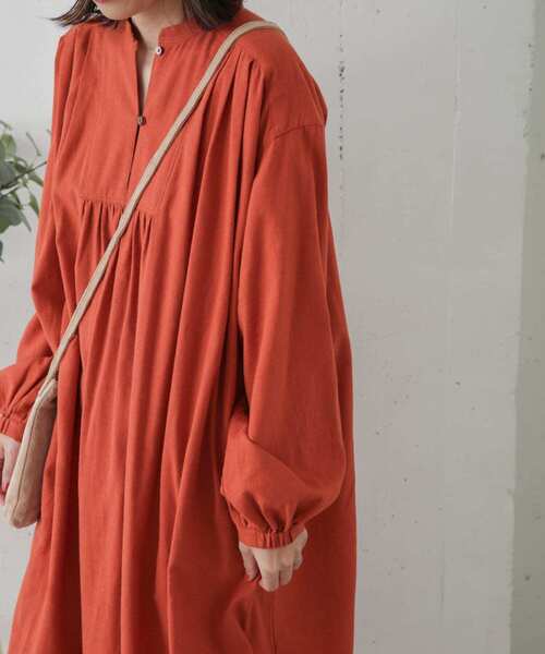 URBAN RESEARCH DOORS（アーバンリサーチドアーズ）の「コットン微起毛ギャザーワンピース（ワンピース・レディース・オレンジ/ブラック系その他/ベージュ系その他・ONE）」の17枚目の写真