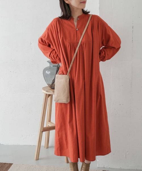 URBAN RESEARCH DOORS（アーバンリサーチドアーズ）の「コットン微起毛ギャザーワンピース（ワンピース・レディース・オレンジ/ブラック系その他/ベージュ系その他・ONE）」の21枚目の写真