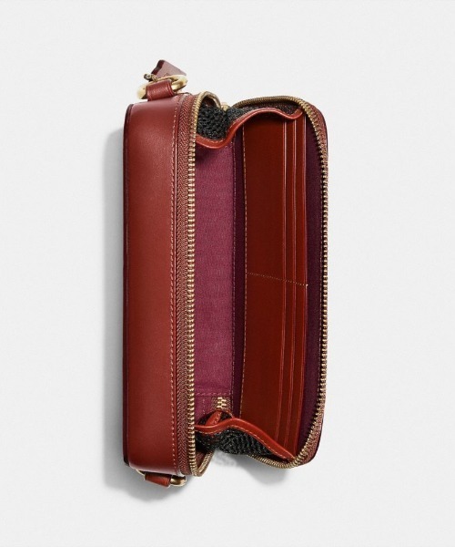 COACH(コーチ)の「チャーター スリム クロスボディ シグネチャー キャンバス ウィズ パッチ(ショルダーバッグ・メンズ・ブラウン系その他・フリ-)」の9枚目の写真