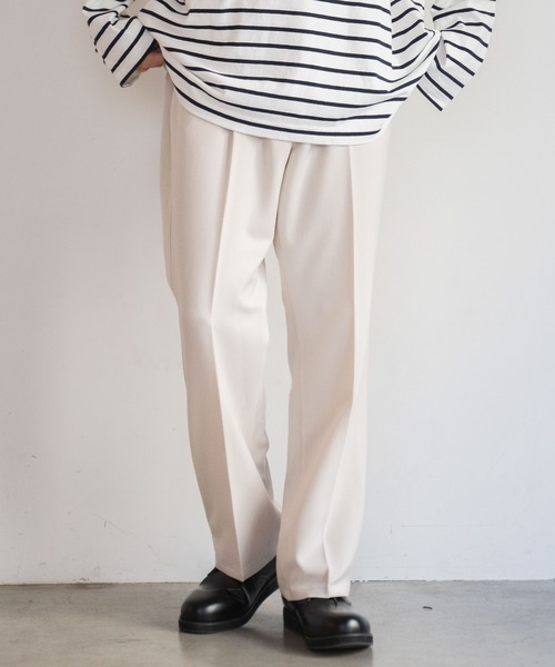 WEGO（ウィゴー）の「WEGO/セミフレアスラックス（スラックス・メンズ・ライトグレー/ロイヤルブルー/アイボリー/グリーン/ブラック/レッド/グレー・LARGE/SMALL/MEDIUM）」の2枚目の写真