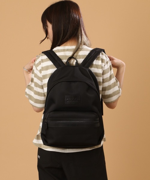 AVIREX（アヴィレックス）の「【直営店限定】LEATHER CONTRAST RUCK/ レザーコントラストリュック（バックパック/リュック・レディース・ブラック・FREE）」の8枚目の写真