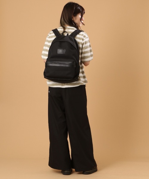 AVIREX（アヴィレックス）の「【直営店限定】LEATHER CONTRAST RUCK/ レザーコントラストリュック（バックパック/リュック・レディース・ブラック・FREE）」の5枚目の写真